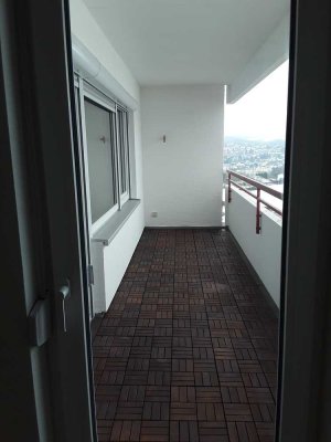 Exklusive, gepflegte 3-Zimmer-Wohnung mit gehobener Innenausstattung mit Balkon in Taunusstein/ Hahn