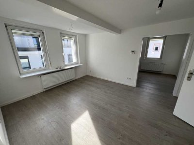 Zentral gelegene 3,5Zi -Dachgeschosswohnung Kernsaniert in Oberursel Stadtmitte