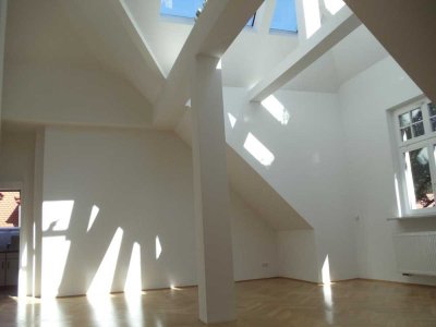 HERZOGPARK ca. 185 m² 5 Zi DG WOHNUNG Lift Parkett  Marmorbad EBK