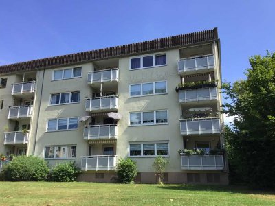 Renovierte 3-Zimmer Wohnung mit Balkon wartet auf nette Familie!
