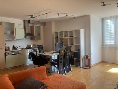 Moderne 2-Zimmer Wohnung mit Aufzug und Einbauküche
