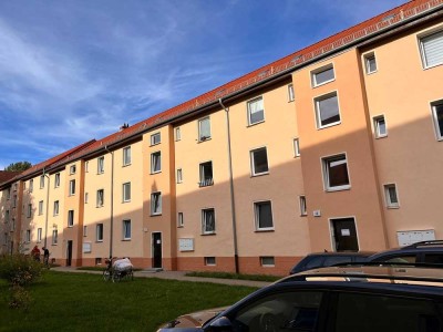 Helle 2- Zimmer- Wohnung im 2. OG