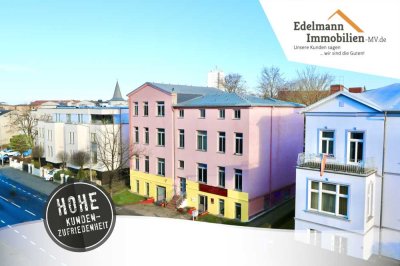 Vollvermietetes Wohn- & Geschäftshaus. Faktor ca. 19 Jahre! 4 Etagen, ca. 731m² Fläche & Parkplätze!