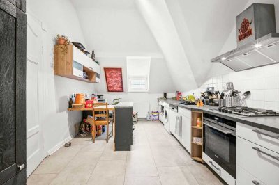 Ruhige + sanierte 4-Zimmer-Wohnung nähe HBF und Viertel