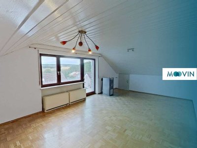 Gemütliche 3-Zimmer-Dachgeschosswohnung mit BALKON und KAMIN in ruhiger Umgebung