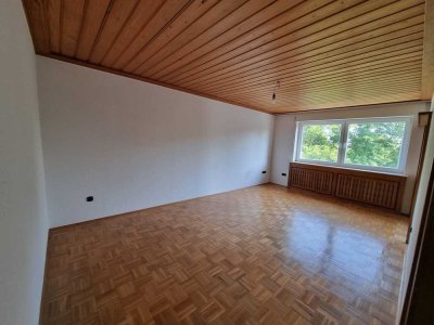 Schöne und helle 2,5-Zimmer Wohung im beliebten DU-Rahm mit toller Anbindung nach Düsseldorf, etc.