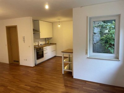 Helle, gepflegte 2,5-Zimmer-Wohnung mit EBK in Gärtringen, Ortsteil Rohrau