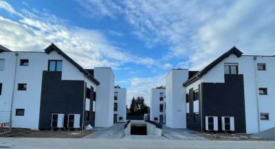 3 Zimmer Neubau OG-Wohnung mit Balkon im KFW-40-Haus