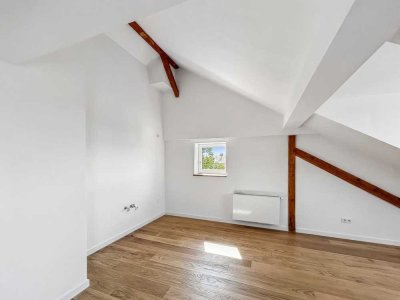 2-Zi.-DG-ETW mit Süd-West-Dachterrasse und Bergblick in Germering