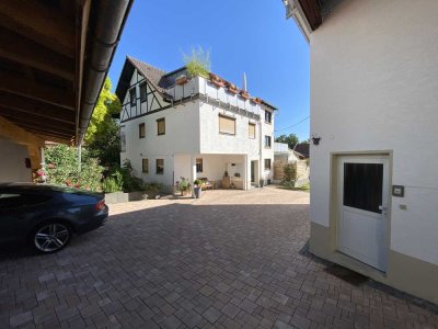 Helle 3,5-Zimmer Wohnung mit  2 Balkonen