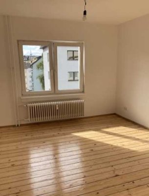Helle + freundliche 2 Zimmer-Wohnung in Top-Lage Nähe Berger Straße