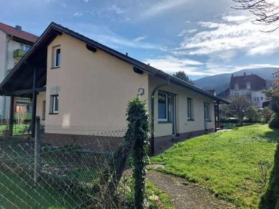 Geräumiges Einfamilienhaus mit Garten zur Miete in Waldkirch mit 219 qm Wohn- und Nutzfläche