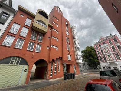 Bremerhaven-Mitte // 2-Zimmer-Wohnung mit Einbauküchen und Aufzug