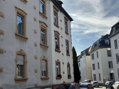 AM WEISSEN STEIN: Leerstehende 3 Zimmerwohnung im 1. OG  mit Balkon