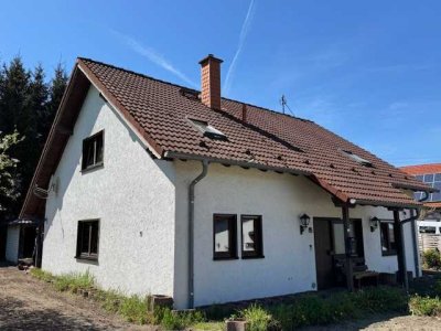 Freistehendes Einfamilienhaus in idyllischer Lage