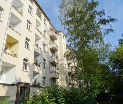 Leipziger Vorstadt: 2-Zi-WG-Klassiker mit Balkon