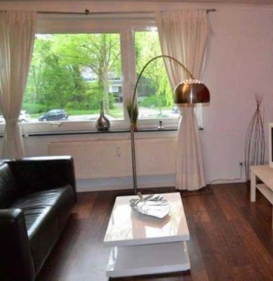 Sanierte, Moderne Wohnung an der Alster inkl. Wellness (Sauna/Schwimmbad) möbliert zu vermieten