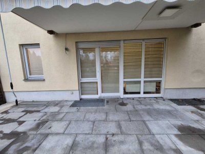 Helle 3-Zimmer Erdgeschoß-Souterrainwohnung mit Garten