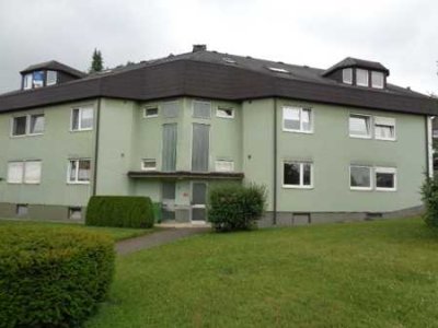 Stadtrandlage/Königsberger Straße
4-Zimmer-Erdgeschosswohnung
mit Terrasse