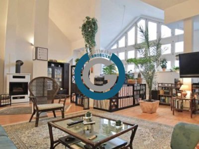 6,50m DECKENHÖHE & 13m² FENSTERFRONT - AUFZUG, TERRASSE, KLIMAANLAGE & KAMIN - SUPER LAGE!