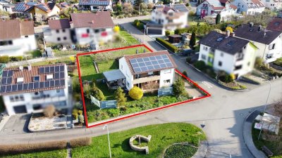 Ilsfeld-Schozach: Großes, attraktives Grundstück (Südlage) mit einem 2-Familienhaus * Garagen