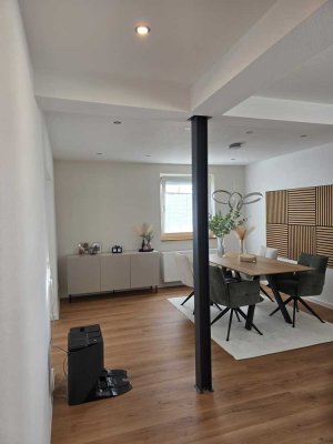 Geschmackvolle 3,5-Raum-EG-Wohnung mit gehobener Innenausstattung mit Balkon und EBK in Amstetten