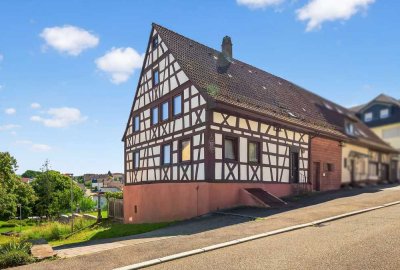 FACHWERKAUS SUCHT LIEBHABER, WELCHER ES GERNE SELBST MODERNISIEREN BZW. SANIEREN MÖCHTE…