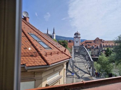 Wunderbare, loftartige Wohnung mit Garagenabstellplatz (optional) im Herzen Leobens