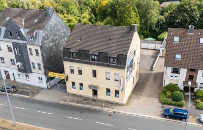 Modernisierte Dachgeschosswohnung inkl. angeschlossenem Dachboden und Terrasse zentral in Schönebeck