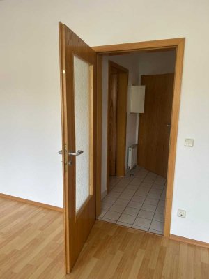 Helle kleine Single-Wohnung mit Fahrstuhl und Stellplatz