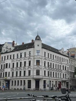 Erstbezug nach Sanierung I großzügige 4-Raum-Wohnung mit Einbauküche in der Südvorstadt