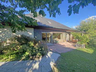 Bungalow mit Garten, Terrasse und Potenzial in begehrter Lage