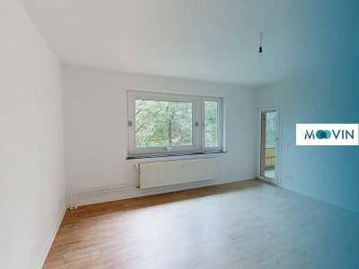 ++ Charmante 4-Zimmer-Wohnung mit TAGESLICHTBAD, EINBAUKÜCHE & BALKON ++