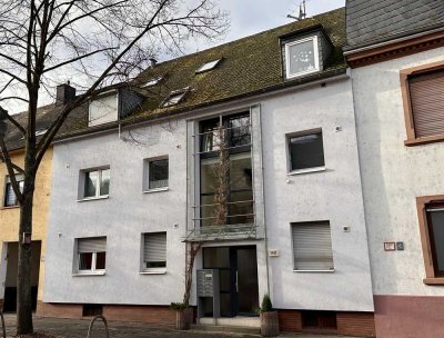 Dachgeschosswohnung mit Moselblick, Trier Medardstraße 140, 3 ZKB, 66 qm, ab 01.06.2025
