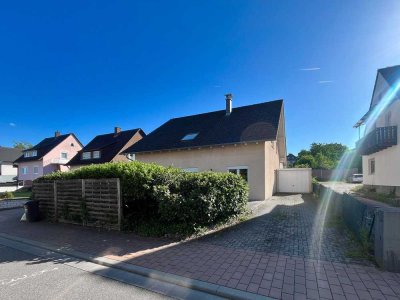 Mackenbach - freistehendes Einfamilienhaus mit 6 Zimmer, 3 Bädern, neue EBK, Garage, Garten