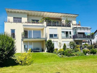 PERFEKT FÜR SINGLES: *Bezugsfreie 2 Zimmerwohnung mit Sonnenbalkon! Ruhig gelegen im Wannental!*