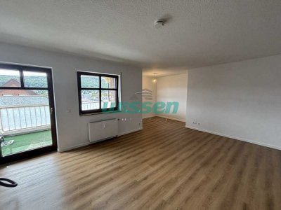 Apartment im Zentrum mit Einbauküche und schönem Balkon! Sofort verfügbar!
