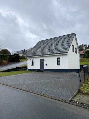 Modernes Einfamilienhaus inkl. Solaranlage und Einbauküche