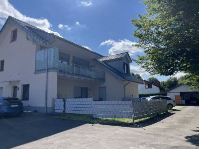 „Exklusive 3-Zimmer-EG-Wohnung mit Garten, 2 Bädern, hoher Decke & großer Terrasse in Steinbüchel