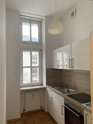 1-Zimmer Wohnung im 2. OG in Würzburg Äußere Pleich