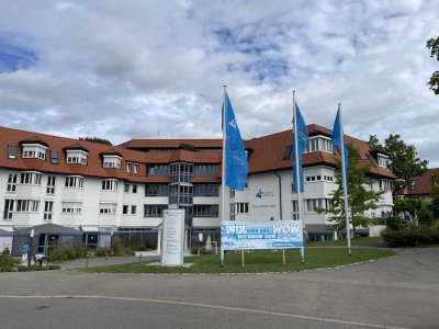 Exklusive 3-Zimmerwohnung im Betreuten Seniorenwohnen mit Terrasse, Einbauküche, TG-Platz