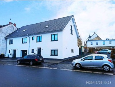 Modernes 6-Zimmer Einfamilienhaus in Meckenheim mit PV-Anlage und Stellplatz