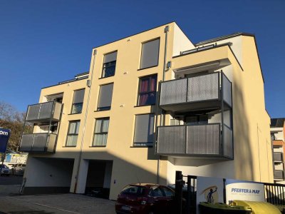 Geschmackvolle, neuwertige 4-Raum-Wohnung mit gehobener Innenausstattung mit Balkon und EBK in Worms
