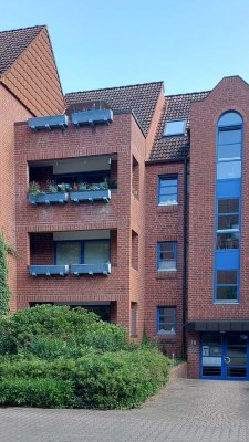 Renditestark und Innenstadtnah: Moderne 2-Zi-Komfort-Wohnung mit eigenem Stellplatz -von Privat