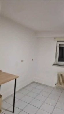 Stilvolle, gepflegte 2-Zimmer-Souterrain-Wohnung in Rheinstetten