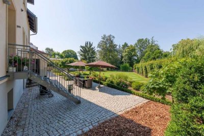 Villa in Berlin Kaulsdorf, energetisch saniert auf Park ähnlich gestaltetes großes Grundstück