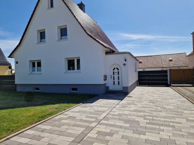 Günstiges, modernisiertes 7-Raum-Einfamilienhaus in Hörselberg-Hainich