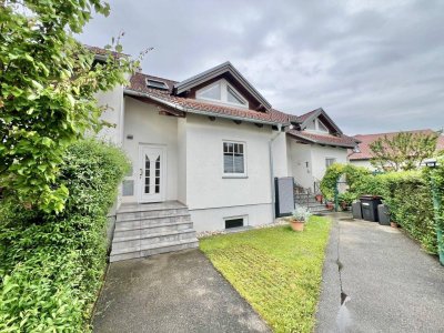 ERSTBEZUG - 5 Zimmer - ca. 123m² WFL - EINBAUKÜCHE - Garten - Terrasse - Keller - KFZ Stellplatz - Photovoltaik