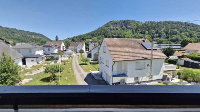 Modernisierte 4-Zimmer-Wohnung mit Balkon und Einbauküche in Oberndorf-Aistaig