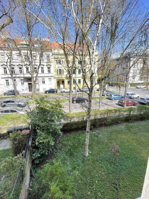 Sanierungsbedürftige 3-Zimmer-Wohnung in 1130 Wien – Altbau!